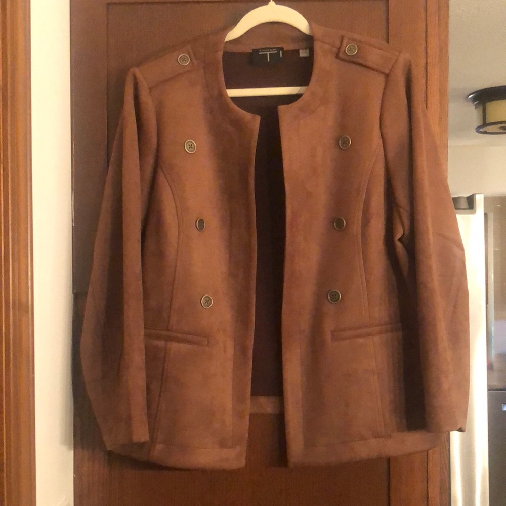 Brown faux leather double breasted jacket. Never worn. 1X